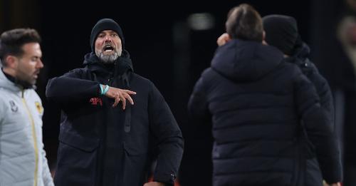 Jurgen Klopp and Julen Lopetegui in touchline clash before Liverpool coach intervenes - Bóng Đá