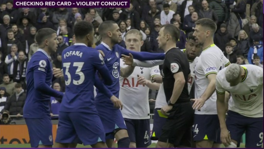 his is absolute chaos! Referee Stuart Attwell gives Ziyech a red card for a push into Royal's face,  - Bóng Đá