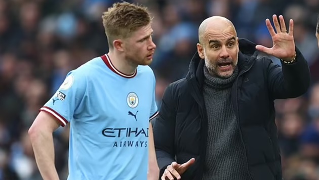 Rio Ferdinand claims Kevin de Bruyne showed the right response to Pep Guardiola's criticism - Bóng Đá