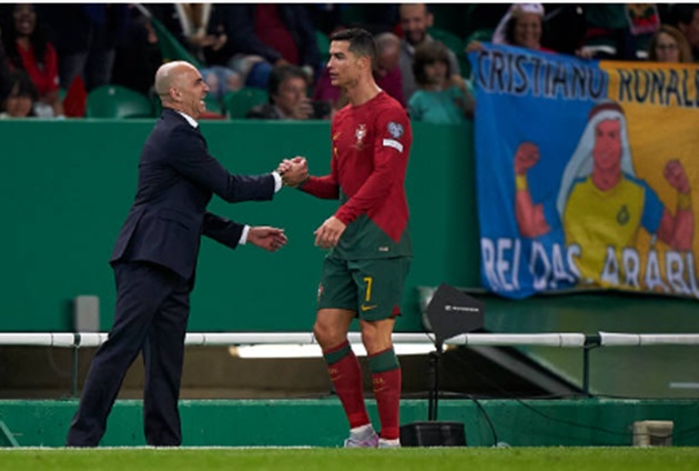 Martinez on selecting Ronaldo - Bóng Đá