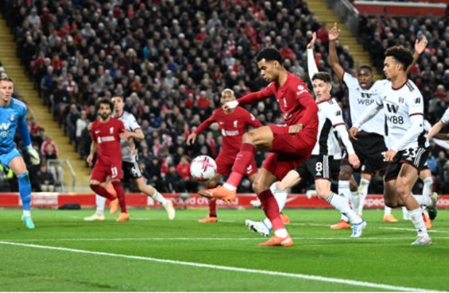 “Quite far ahead”- Liverpool star not confident of top-four chances despite Fulham win - Bóng Đá