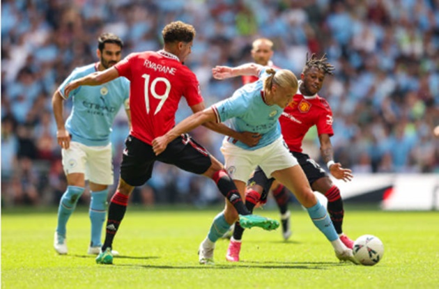Fred delivers dismal performance as Man Utd lose out to Man City in FA Cup final - Bóng Đá