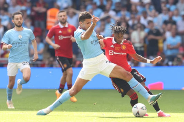 Fred delivers dismal performance as Man Utd lose out to Man City in FA Cup final - Bóng Đá