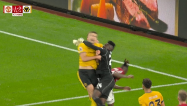 VAR missed 'blatant' Onana foul in Man United win - O'Neil - Bóng Đá