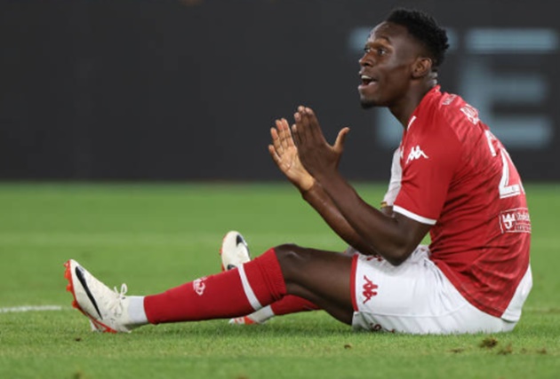 USMNT's Folarin Balogun picks up embarrassing yellow card on Monaco debut  - Bóng Đá