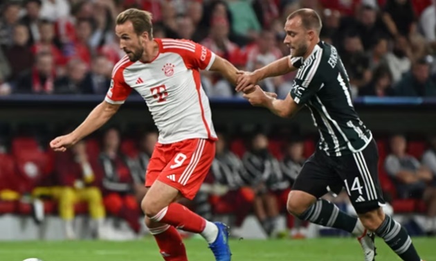 Man United: Ten Hag's 'passenger' was even worse than Onana vs Bayern - Bóng Đá