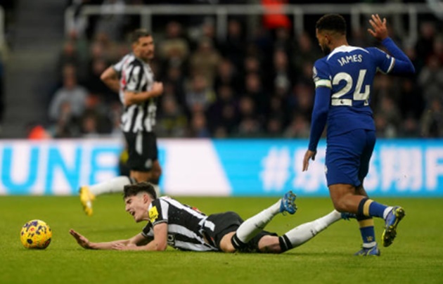 ‘Loads of problems’… Alan Shearer claims Chelsea player really struggled against Newcastle - Bóng Đá