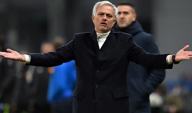 Jose Mourinho's in trouble again! Roma boss facing ban for controversial comments about Serie A referee - Bóng Đá