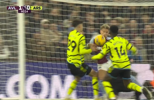 'It's ridiculous, a rubbish rule' | Jamie Redknapp bemused by Arsenal's disallowed goal against Aston Villa - Bóng Đá
