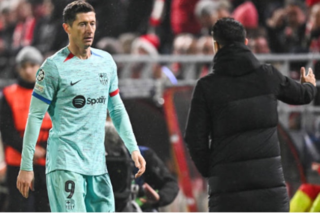 Xavi Hernandez “worried” about current situation at Barcelona following Royal Antwerp defeat  - Bóng Đá