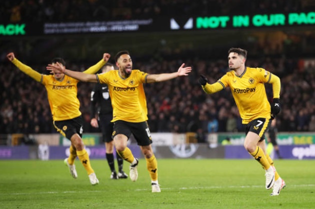 Neto nằm trong tầm ngắm Arsenal.