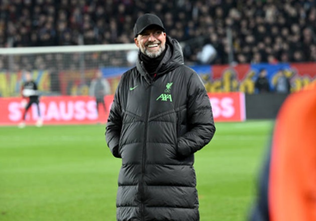 ‘Want me to take him on holiday?!’ - Jurgen Klopp gives hilarious response to Sparta Prague player question - Bóng Đá