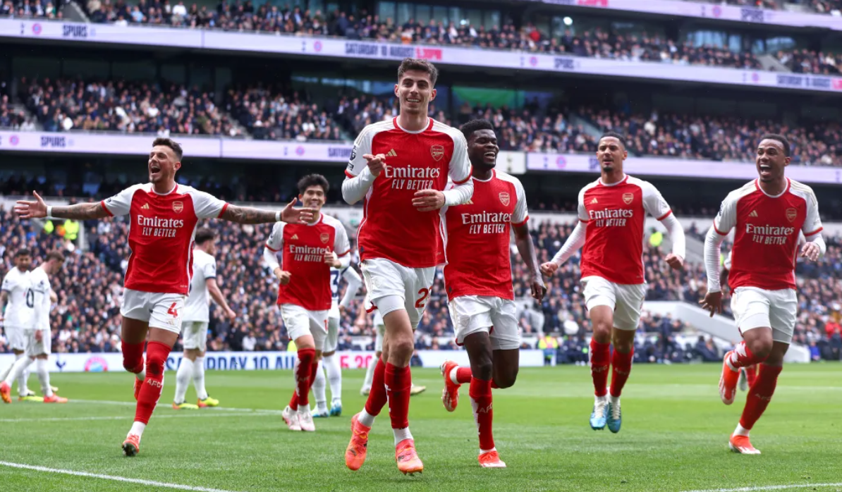 3 positives and negatives Arsenal's nail-biting North London derby win - Bóng Đá