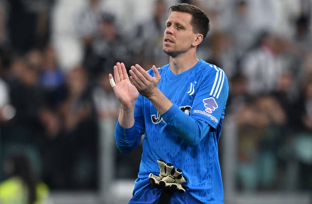 It’s true that Arsenal have shown an interest in signing Wojciech Szczesny - Bóng Đá