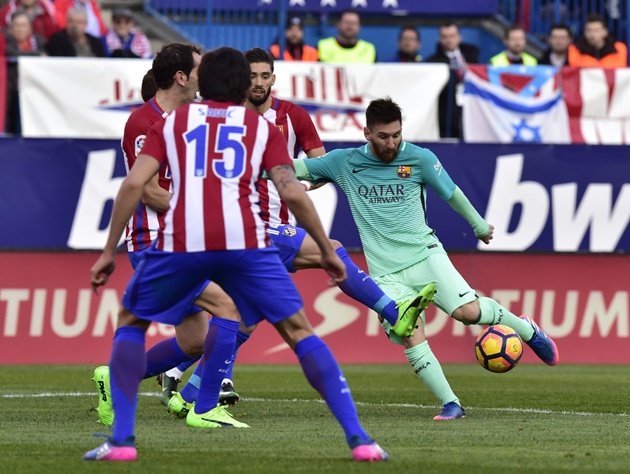 Chùm ảnh: Messi rực sáng phút cuối, Barca lên ngôi đầu La Liga - Bóng Đá