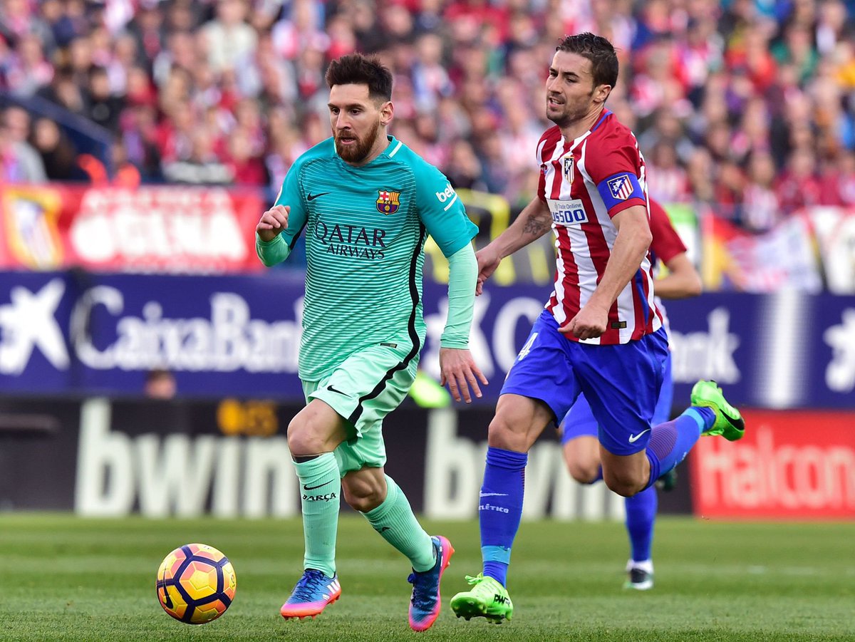 Chùm ảnh: Messi rực sáng phút cuối, Barca lên ngôi đầu La Liga - Bóng Đá
