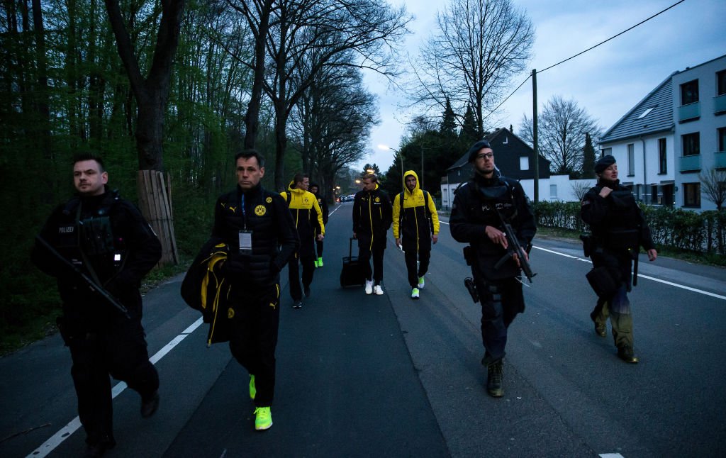 TOÀN CẢNH vụ tấn công ở Dortmund: Có dấu hiệu khủng bố - Bóng Đá