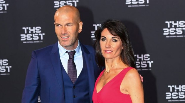 Zidane 'quẩy' tưng bừng cùng gia đình ở Ibiza - Bóng Đá