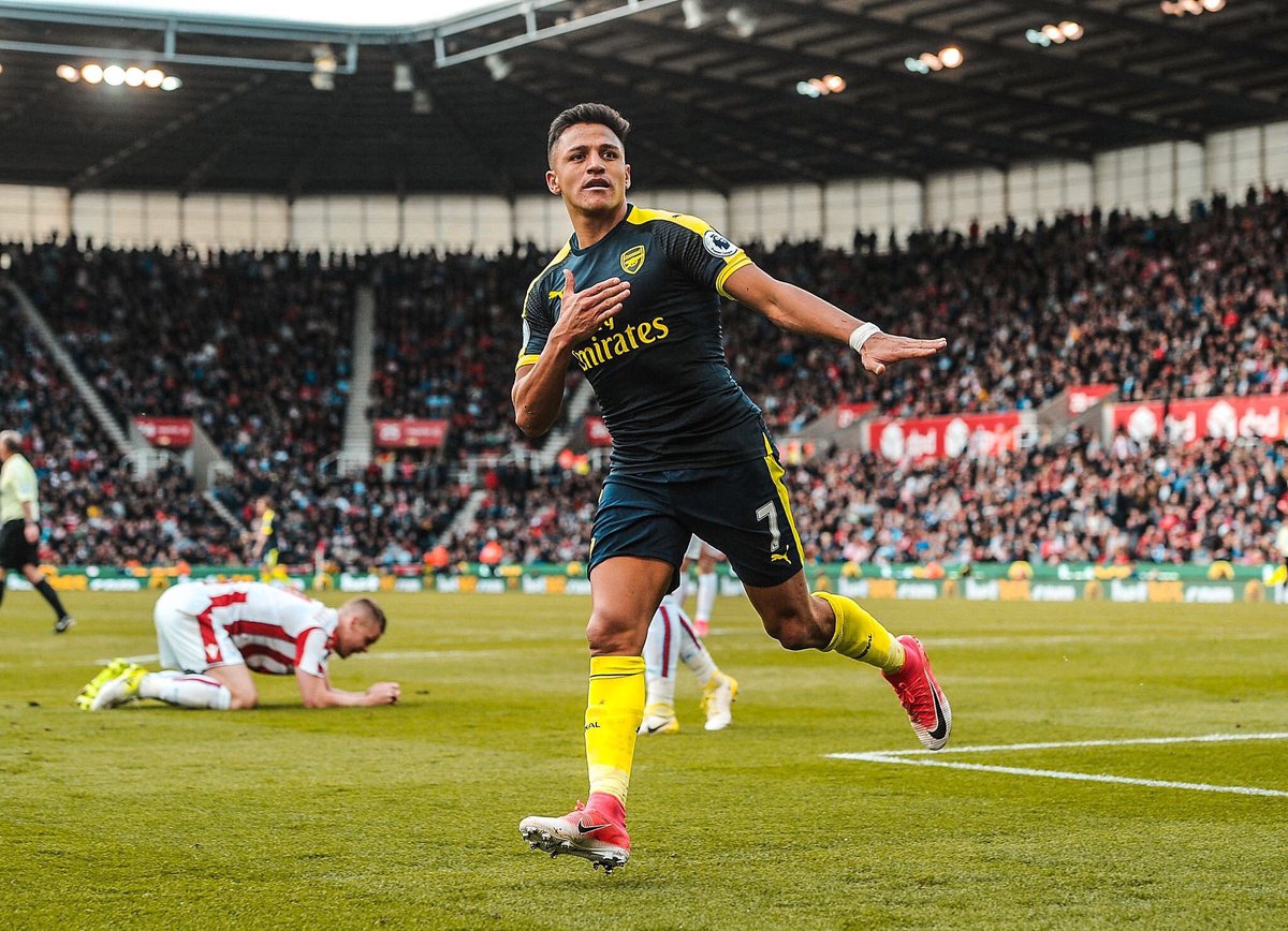 Man City dùng tiền - Bóng Đá