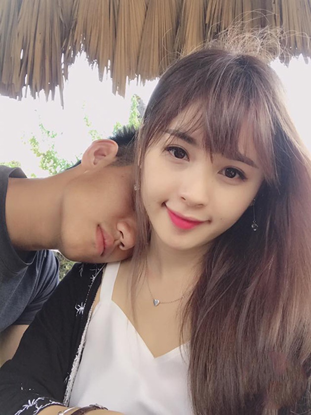 Bạn gái xinh như hot girl của sao U22 Việt Nam - Bóng Đá