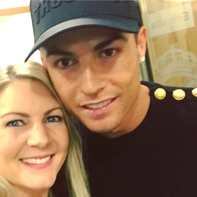 MC nổi tiếng của Mỹ là fan cuồng Ronaldo - Bóng Đá