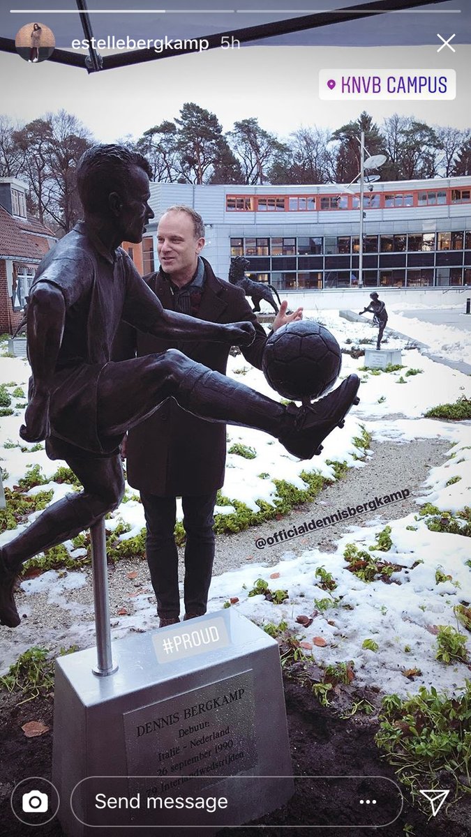 Dennis Bergkamp lần thứ hai được dựng tượng - Bóng Đá