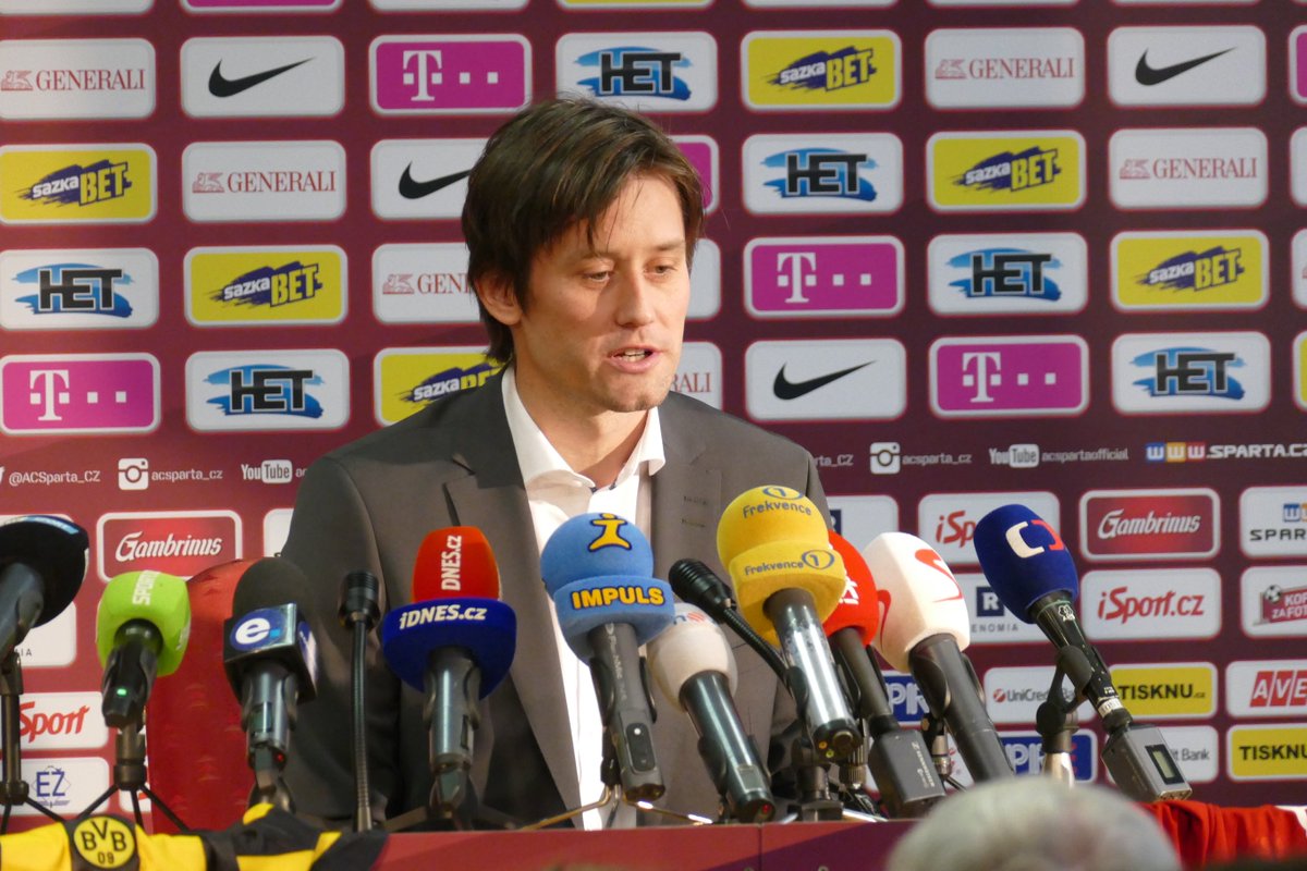 CHÍNH THỨC: Tomas Rosicky giải nghệ - Bóng Đá