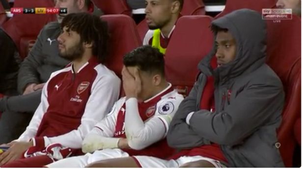 Wilshere GIẬN DỮ, CĐV đòi ĐẤM Alexis Sanchez - Bóng Đá