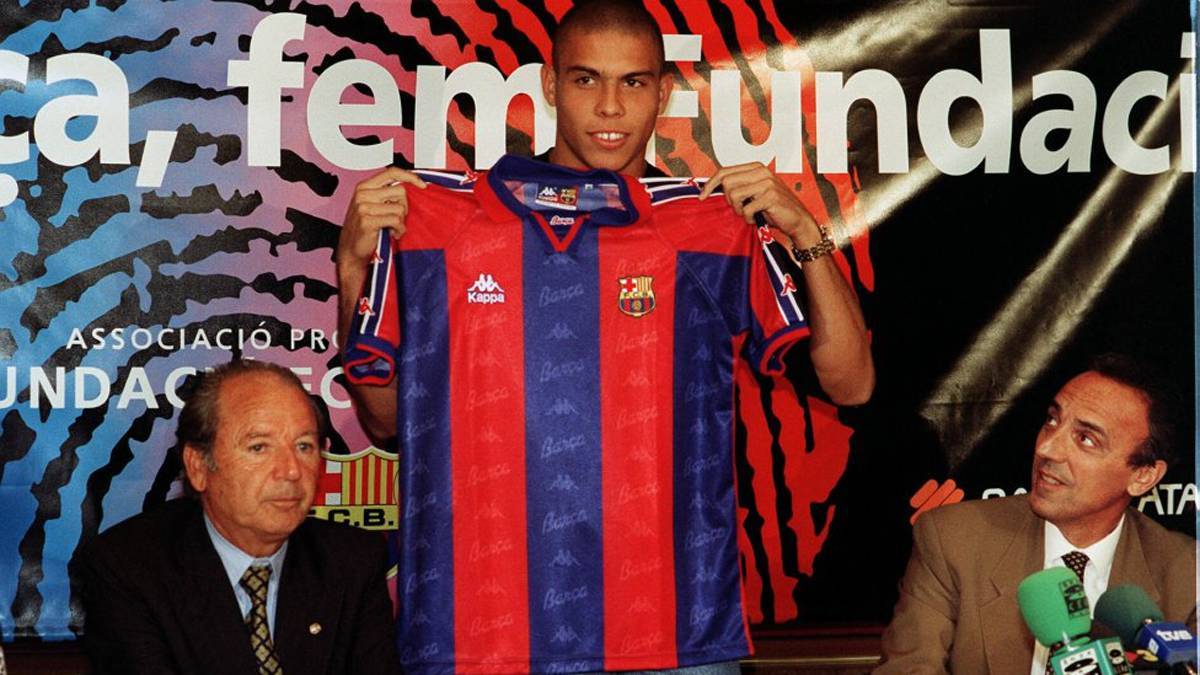 Ronaldo de Lima: 10 khoảnh khắc hàng đầu của hiện tượng