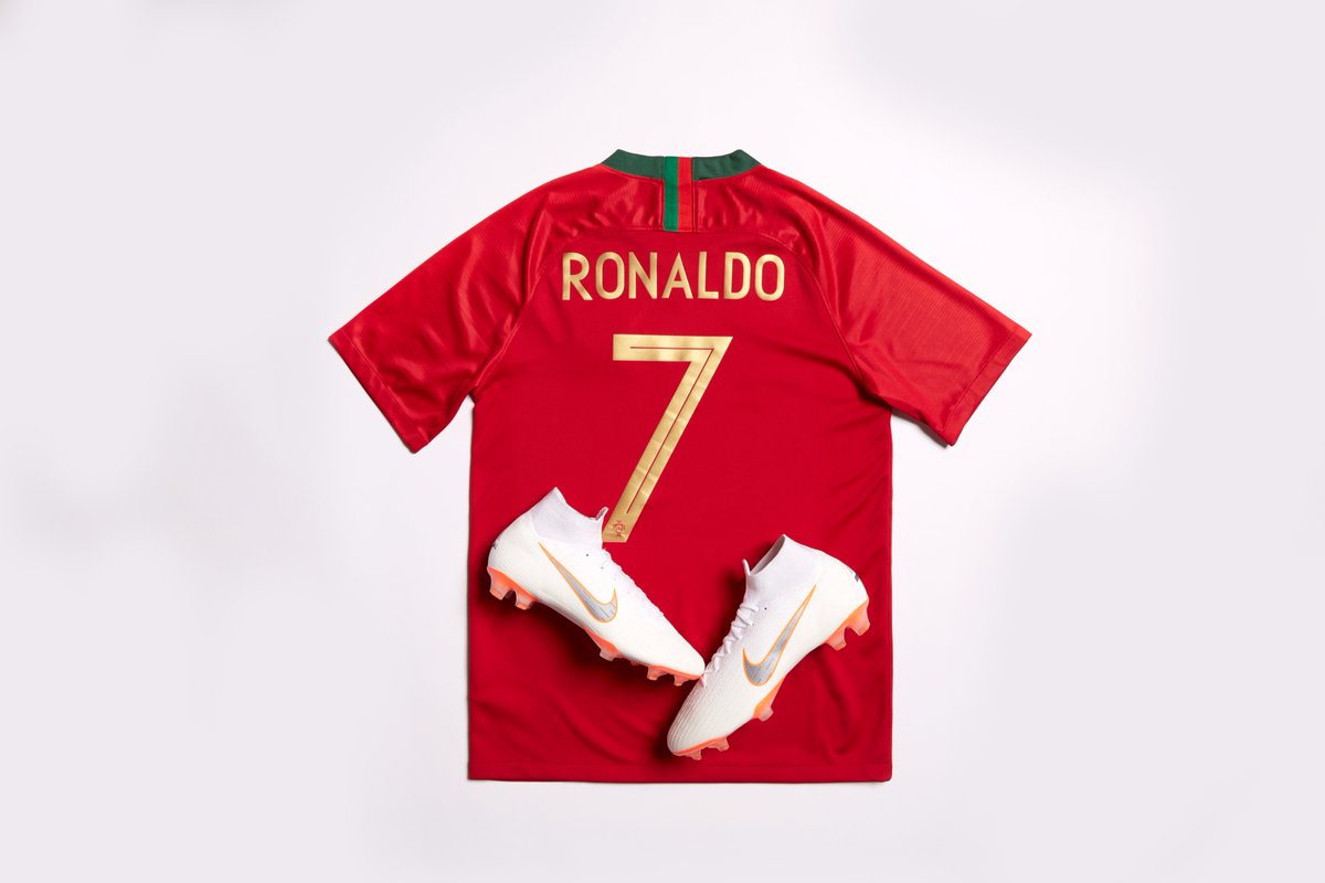 TOÀN CẢNH vụ Cristiano Ronaldo trốn thuế - Bóng Đá