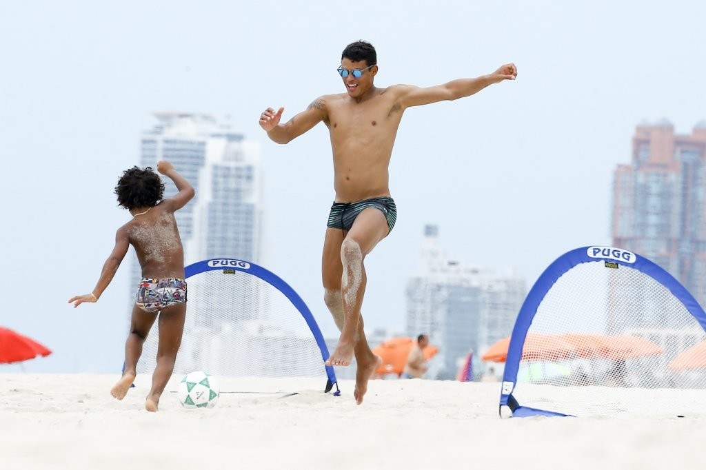 Marcelo và Silva đại náo bãi biển Miami