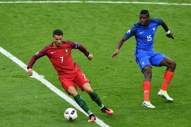 Scholes: Có một Ronaldo mới ở M.U
