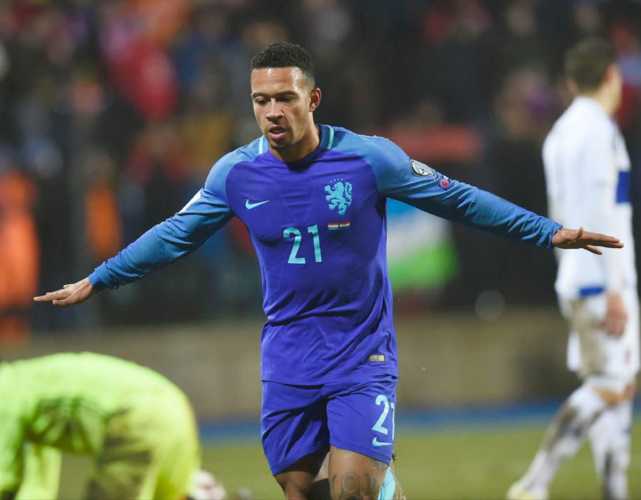 depay-9