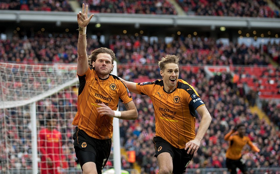 Chùm ảnh: Liverpool cúi mặt ngay tại Anfield trước Bầy sói - Bóng Đá