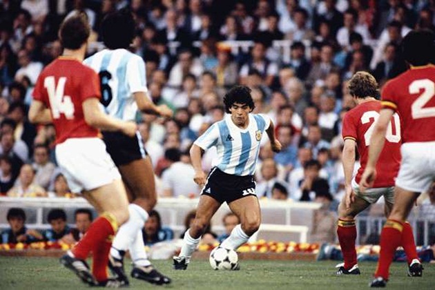 Pele, Maradona, Messi và những ‘Số 10’ vĩ đại nhất lịch sử - Bóng Đá