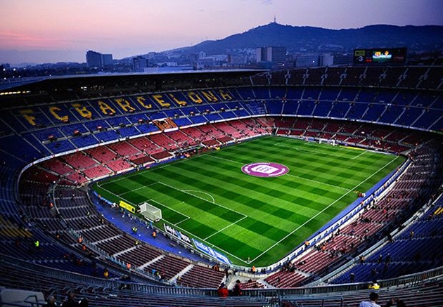 Barca bị tố 'phá nát' giấc mơ của thủ thành trẻ - Bóng Đá