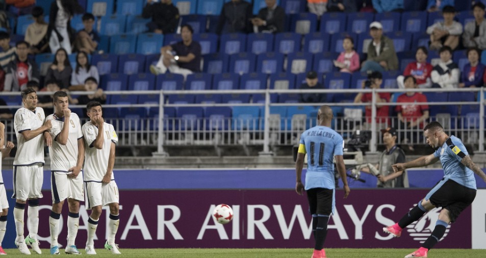 Siêu phẩm bù đắp penalty, U20 Uruguay khuất phục U20 Ý - Bóng Đá