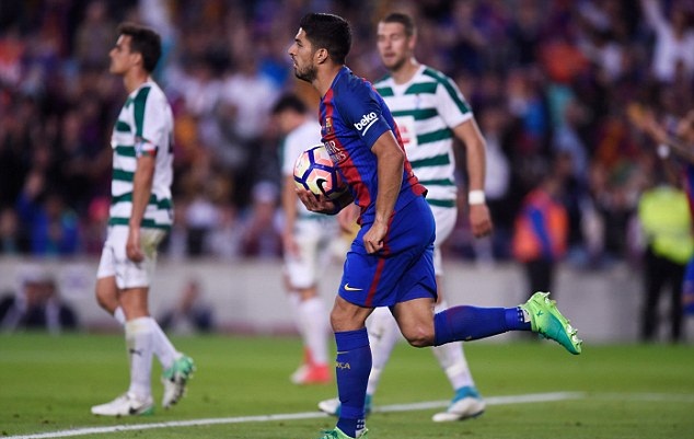 Messi solo đẳng cấp, Enrique chia tay Camp Nou bằng màn ngược dòng kịch tính - Bóng Đá