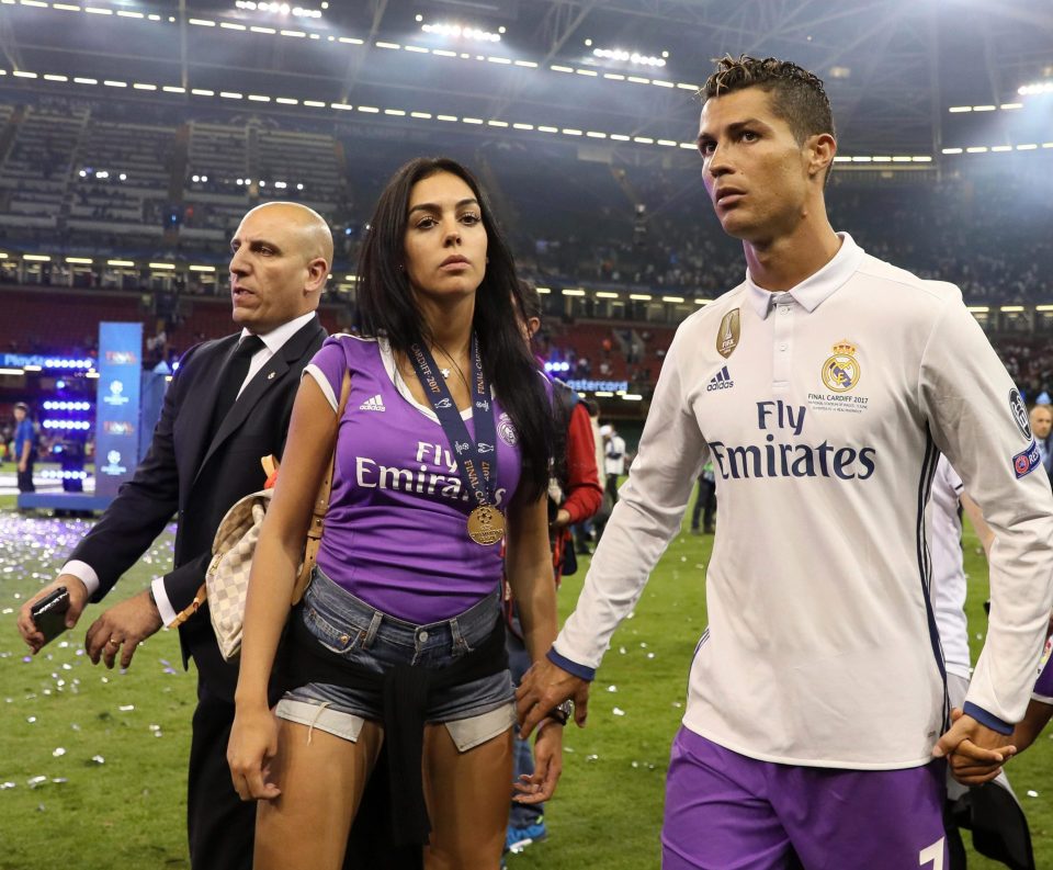 Ronaldo cùng bạn gái ấp ủ giấc mơ Super Baby - Bóng Đá