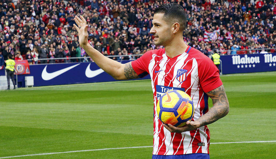 Sau Costa, Atletico công bố 'tân binh' thứ hai - Bóng Đá