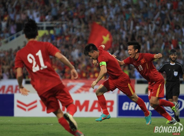 Tăng 12 bậc, tuyển Việt Nam vẫn bị Thái Lan bỏ xa trên BXH FIFA