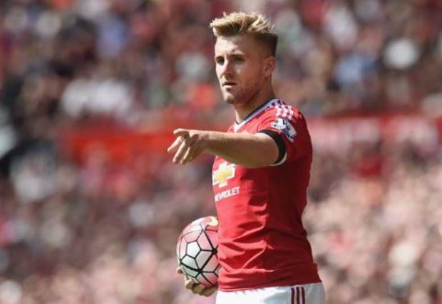 Luke Shaw - 'Ashley Cole mới' của Mourinho