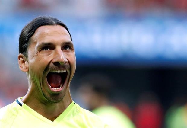 Chưa đá trận nào, Ibrahimovic đã phá kỉ lục khó tin ở Man United