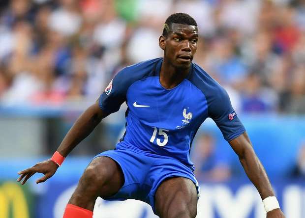 Fan Man United đồng loạt chê bai Paul Pogba sau màn trình diễn tệ hại