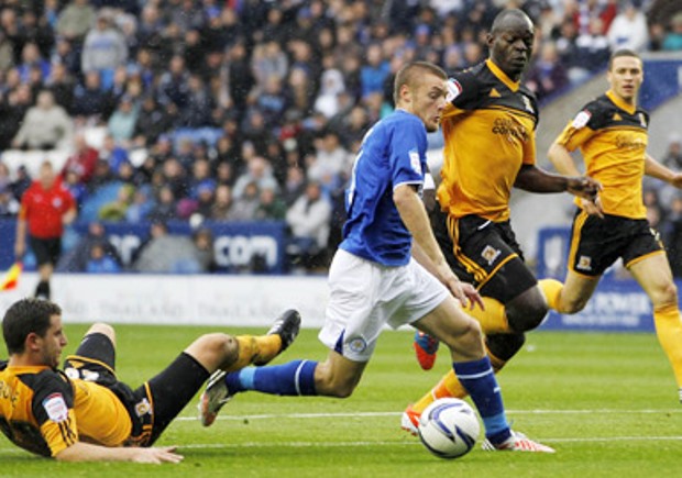 18h30 ngày 13/08, Hull City vs Leicester City: Vạn sự khởi đầu nan