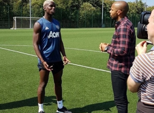 Paul Pogba 'nhắc khéo' Mourinho trước trận Southampton