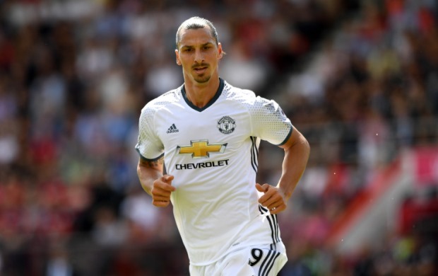 Zlatan Ibrahimovic sẽ ở lại M.U thêm 2 năm nữa