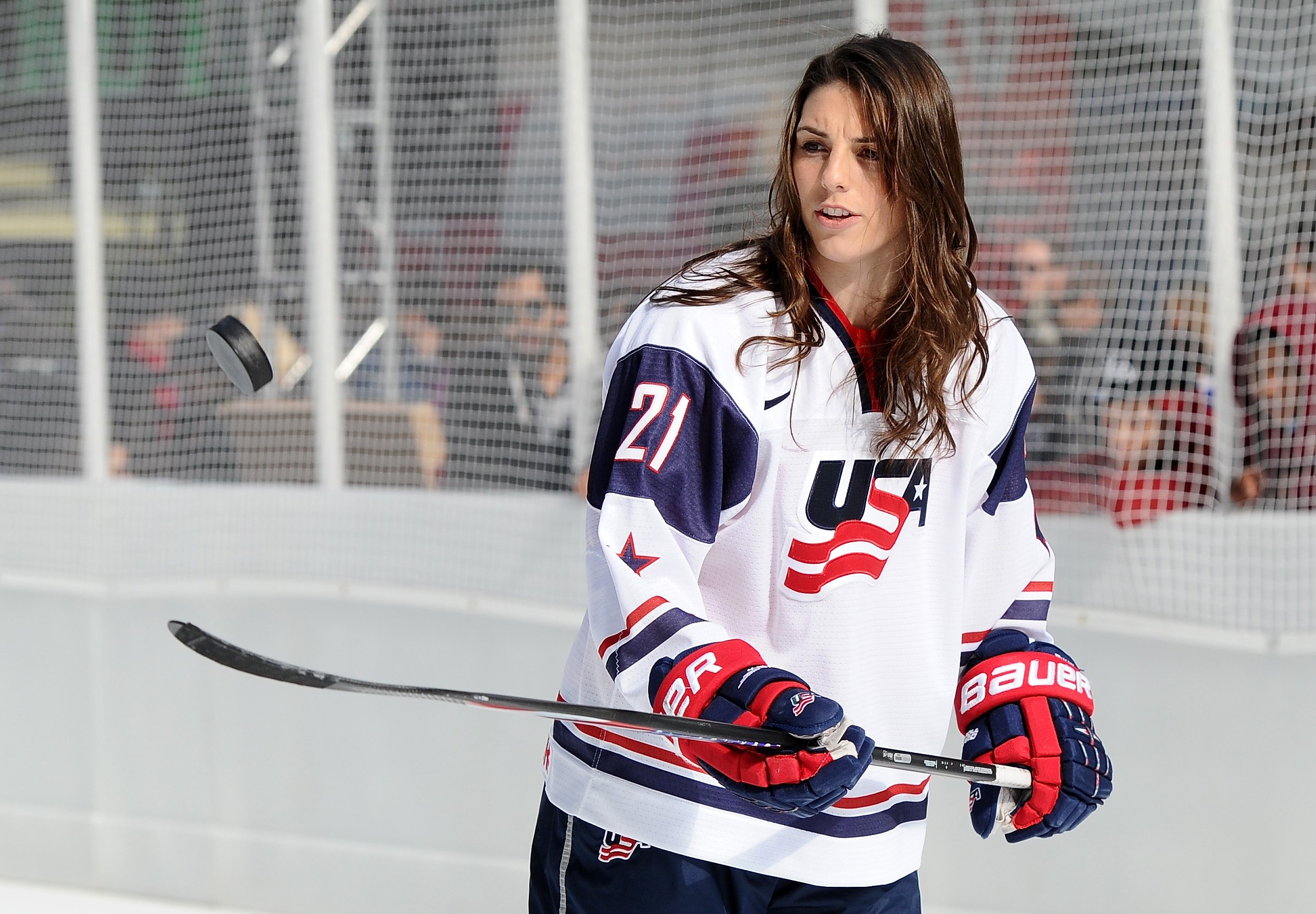 Hilary-Knight-6