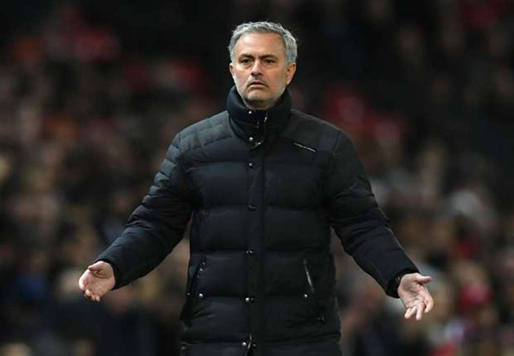 Mourinho cảnh tỉnh: Man United vẫn chưa ở Wembley - Bóng Đá