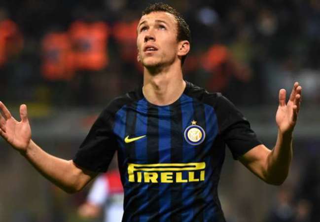 Lộ số tiền Man United phải chi ra vì Ivan Perisic - Bóng Đá